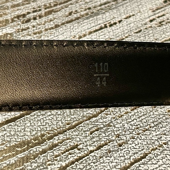 Louis vuitton belt in excellent condition - Picture 9 of 16